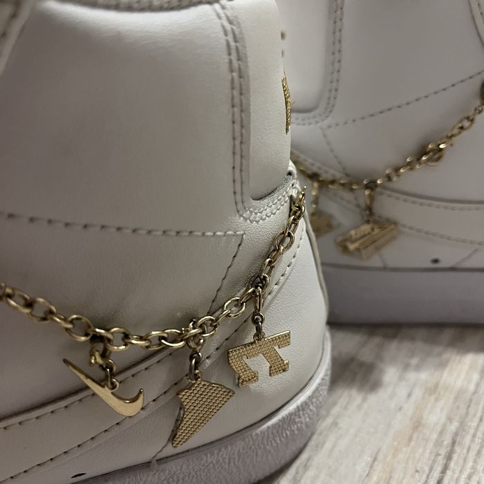 Nike Pendants Blazers