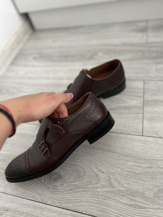 Pantofi barbati marime 40