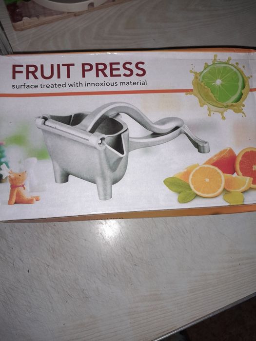 Соковыжималка.недорого.