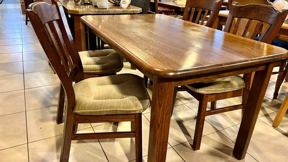Масивна дъбова маса в комплект с 4 стола Холандия