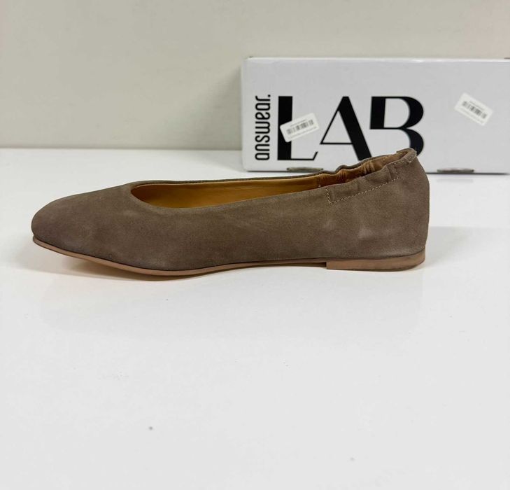 Answear.LAB Велурени балеринки