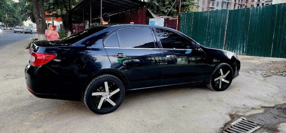 epica qora avtomat epika 2008  metan gaz bor.sostayanasi ideal