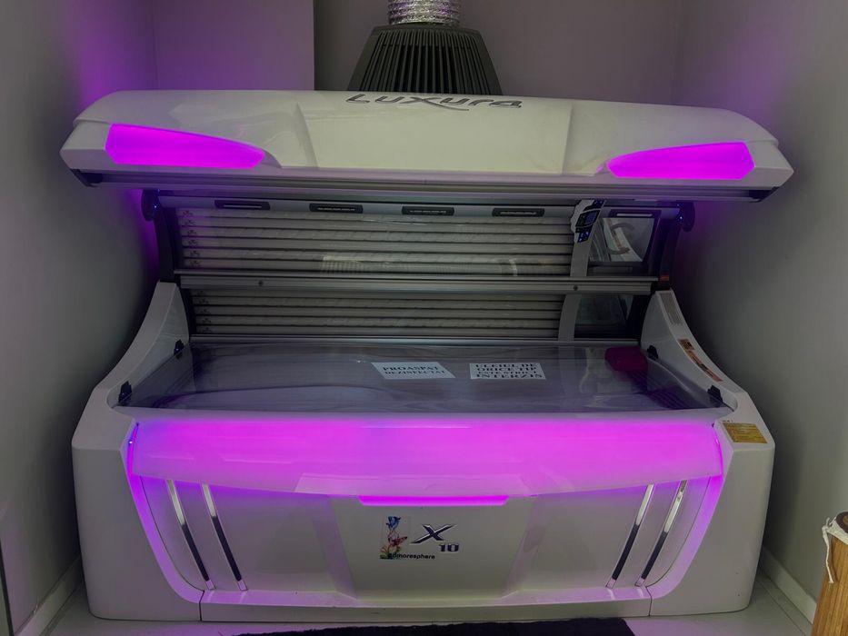 Solariu profesional Luxura X10 Admoresphere