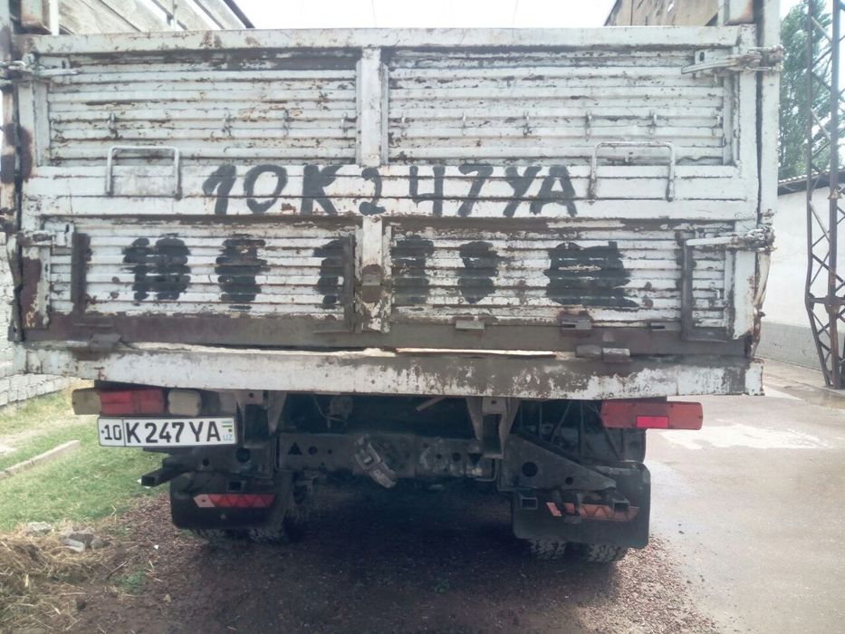 Продаётся грузовая машина камаз,на ходу
