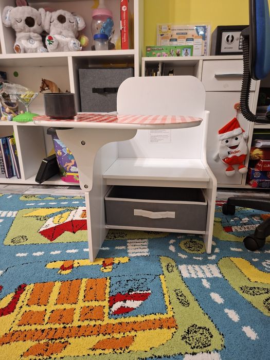 Детско столче с маса