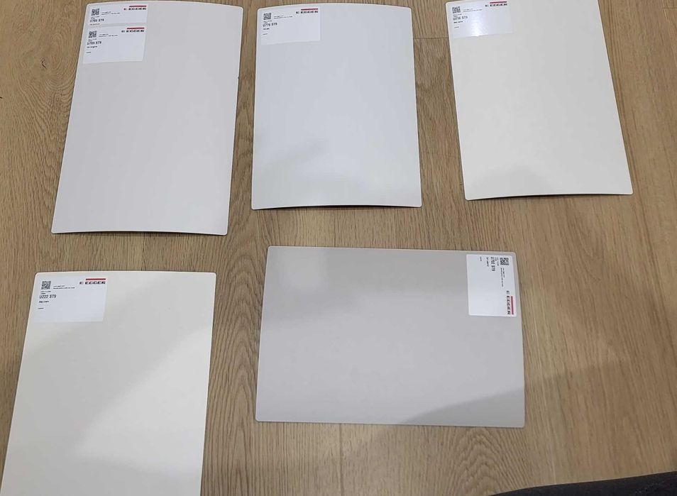 Mostre pal eggerr diverse culori