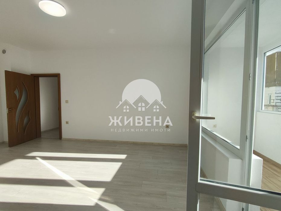 Продава се Тристаен апартамент в Варна, Кайсиева градина - 60 кв.м за 1965 €/кв.м - Снимка #2