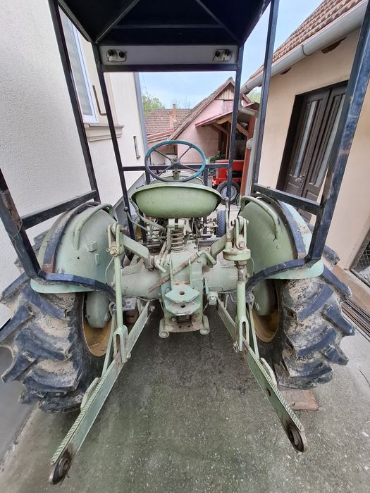 Tractor agricol Elvetian