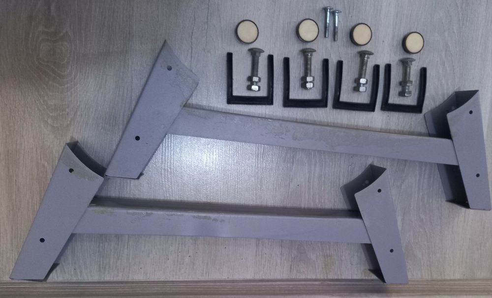 Продаю опоры для  металлической ванны