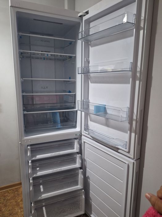 Холодильник Haier новый