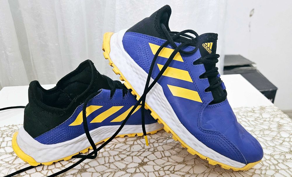 Adidas Youngstar Hockey originali 37 ghete fotbal