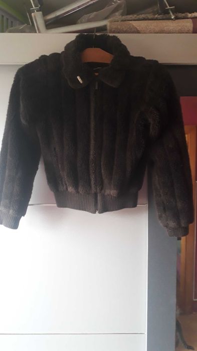 Vand geaca TALLY WEIJL din blana artificiala, marime S-M