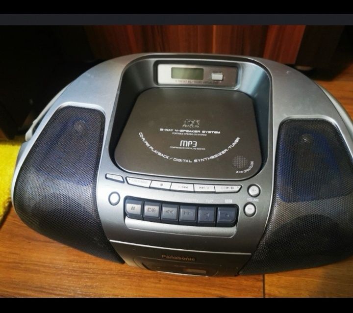 Caaetofon Panasonic combina