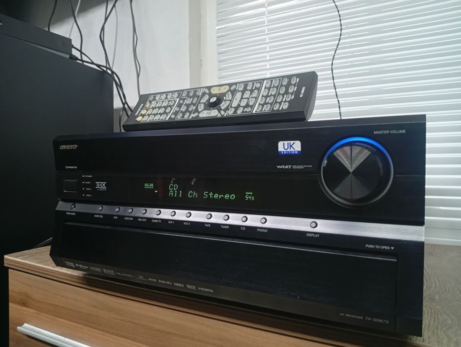 25 кг ресивър ONKYO TX-SR 875