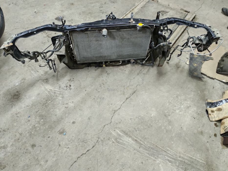 Ноускат тойота венза 2012год