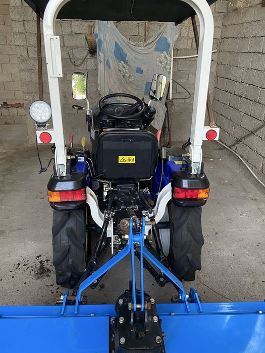 traktor mini sotiladi