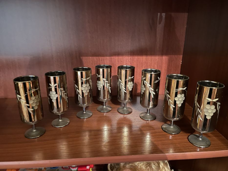 Фужеры с рюмками