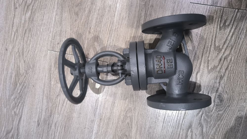 Вентиль стальной фланцевый 15с65нж