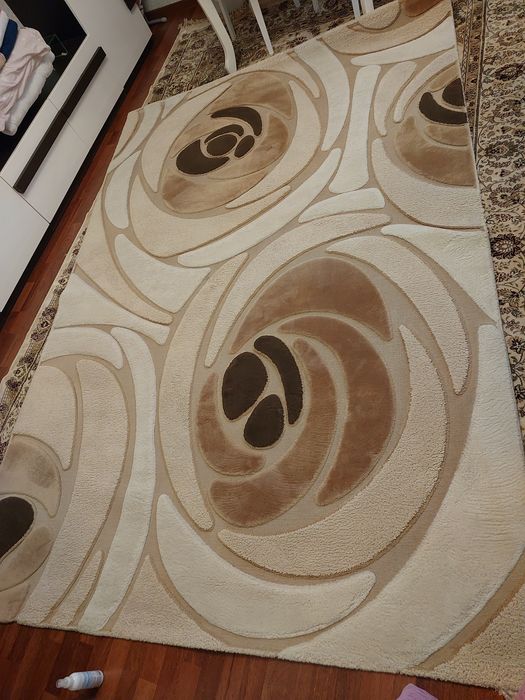 Коверь в отличном состоянии 3 на 2