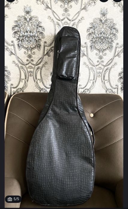 Gitara akusticheskiy. Ideal holatda. Sumkasi qoʻshib beriladi. Tel:94-