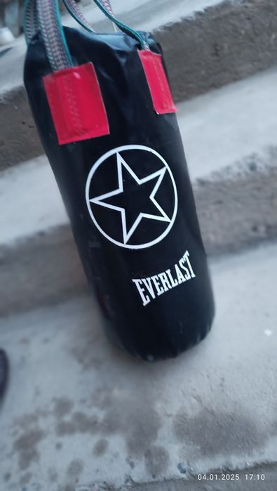 Баксёрски перчатки куп ишлатилмаган размери 6.    4йошдан 7-8 йошларга