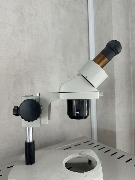 Микроскоп yaxun б/у
