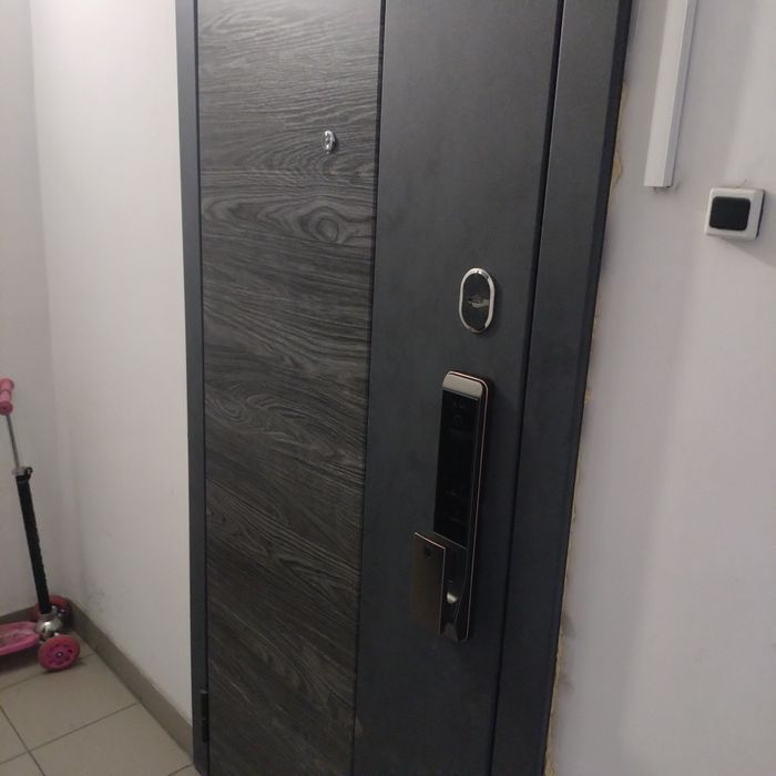 Установка электронных замков!