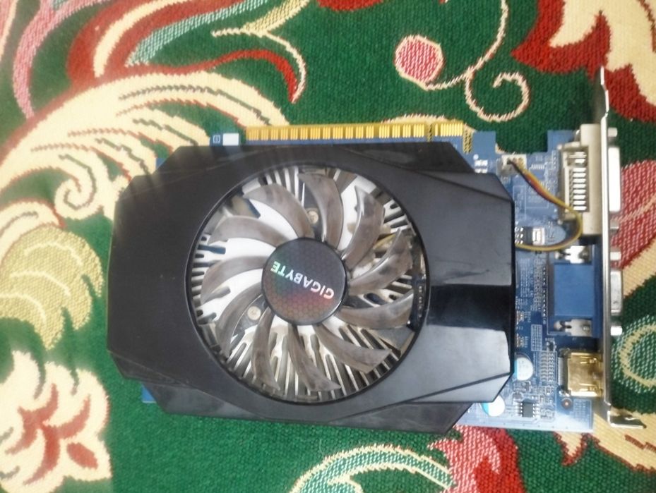 Видео карта Gt-730 2 gb