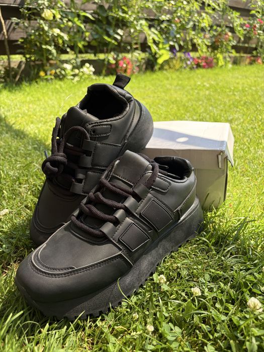 Adidași sport noi Adidas