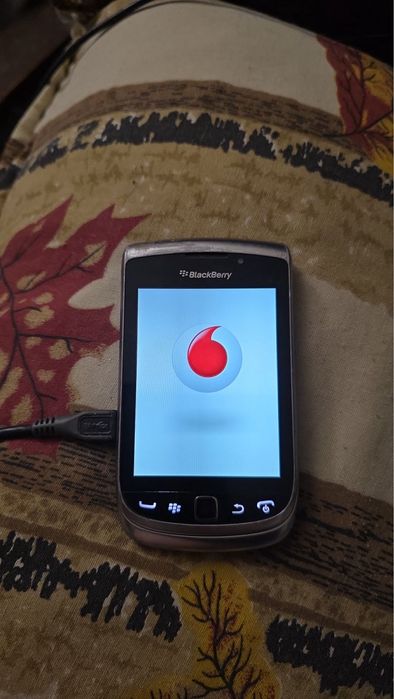 Продавам два blackberry телефона