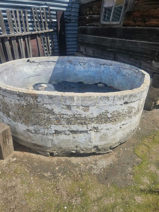 Отдам бесплатно бетонное  кольцо