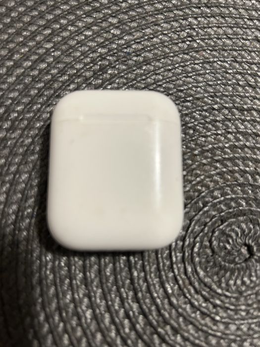 Vand Airpods Apple