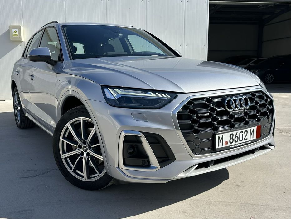Audi Q5 S-Line+,Interior  Exclusive,LED Matrix,Camere 360,  Head-up, Distronic