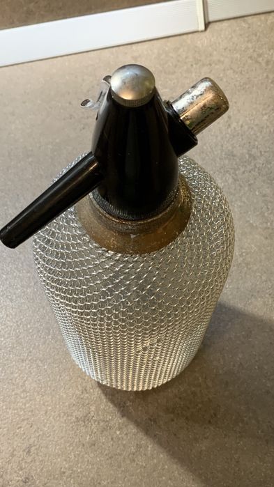 Сифон за газиране на течности