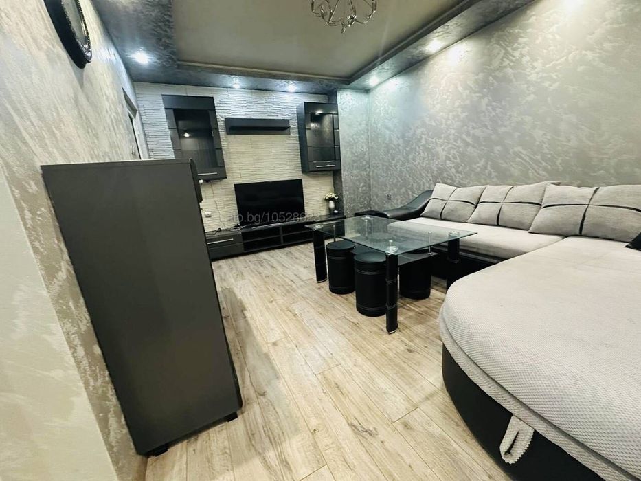 Продава се Четиристаен апартамент в Стара Загора, Три чучура - център - 79 кв.м за 1014 €/кв.м - Снимка #3