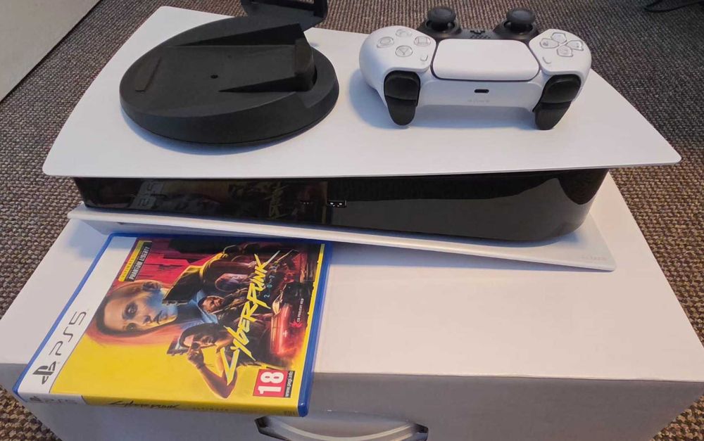 PlayStation 5 disc edition + DualSense + Cyberpunk 2077 Ultimate