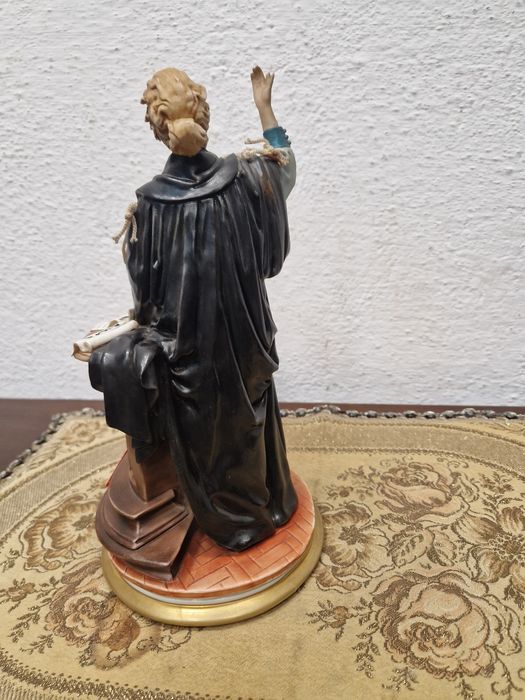 Италианска порцеланова фигура Капо ди Монде Capodimonde