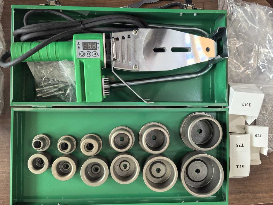 Plita lipit PPR 2000W, 400C, 6 capete 20-63, afisaj electronic
