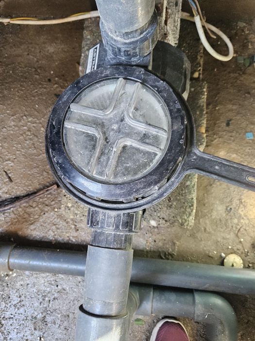 Vand instalatie piscina si accesorii