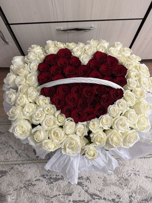 Цветы срочно продам