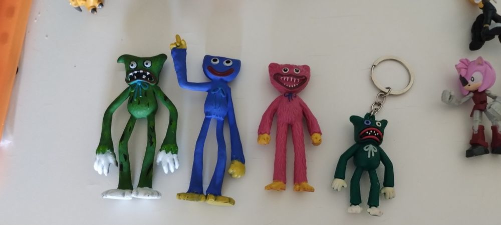 Фигурки Соник, Huggy Wuggy, джобни транформъри