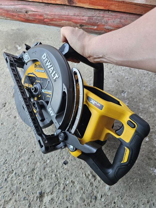 Fierăstrău Circular Dewalt 2025 nou