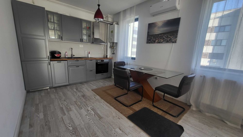 închiriez apartament  2 camere campus universitate
