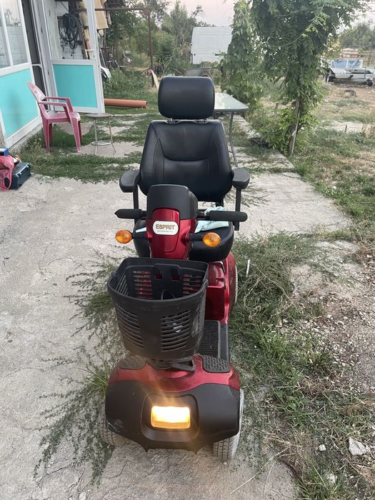 Carucior persoane cu dizabilitati