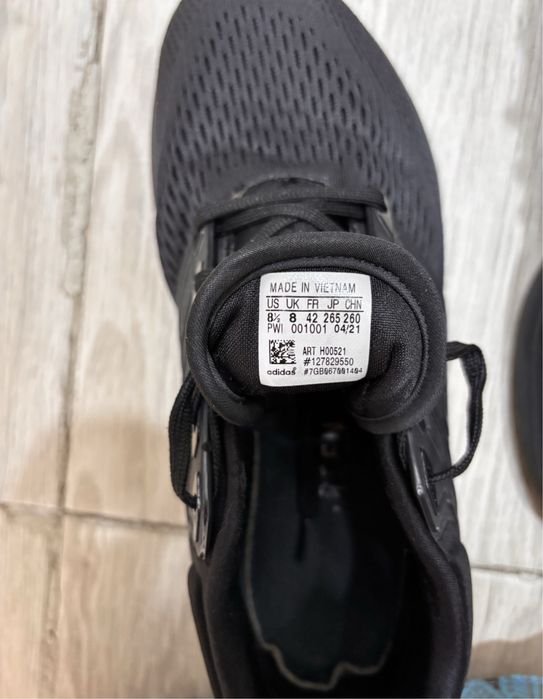 Кроссовки адидас 42 размер