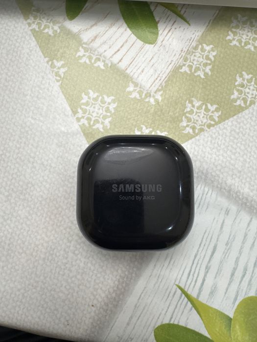 Продам наушники Samsung