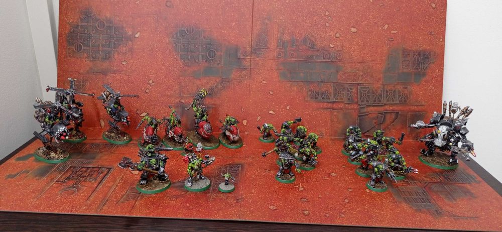 Warhammer Adepta Saroritas, Black templar, Necron, Orks