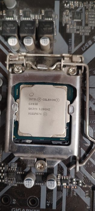 Продам материнскую плату