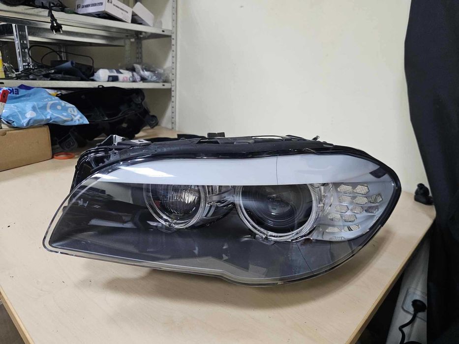 Ляв фар за BMW 5 F10 F11 завиващ ксенон бмв ф10 ф11