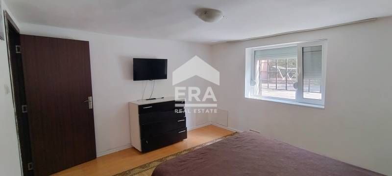 Дава се под наем Етаж от къща в Кърджали, Център - 77 кв.м за 205 € - Снимка #8